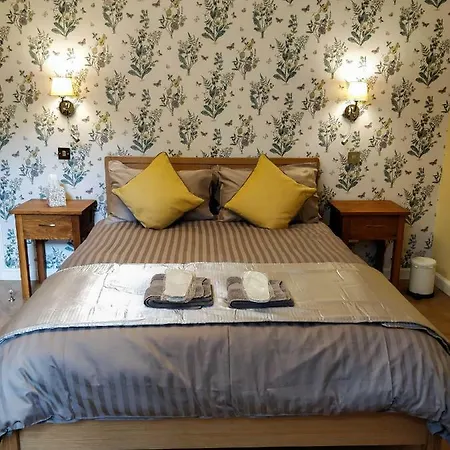 27/4a Cockburn Street Edinburgh