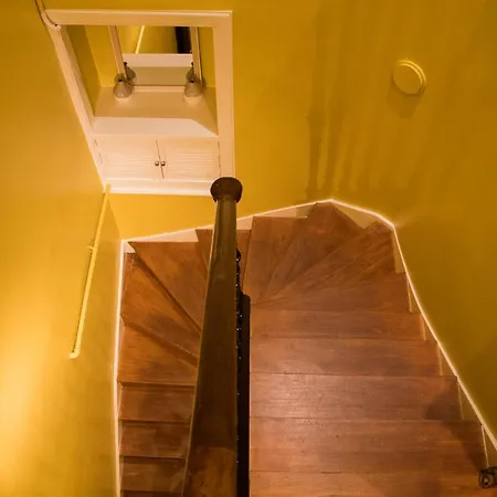 Apartment 27/4a Cockburn Street *