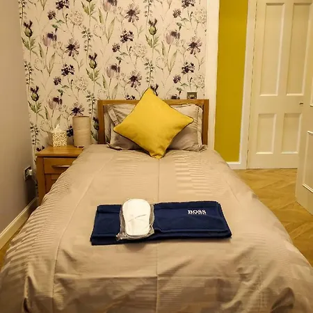 27/4a Cockburn Street Apartment Edinburgh