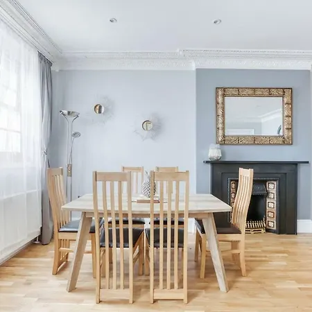 Apartment City Centre - 4 Bed Flat Edinburgh