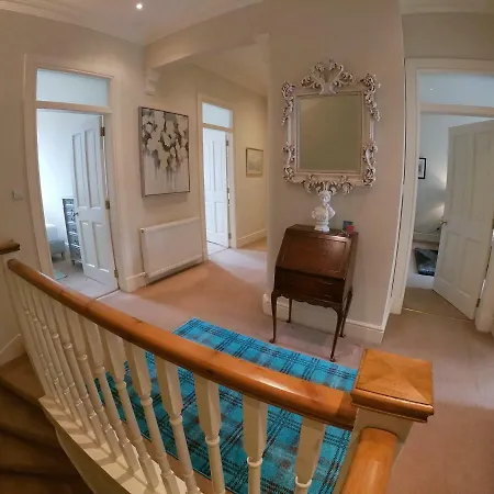 Escape To @ Broughton Place * Edinburgh