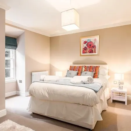 Contemporary 2 Bed In The City Centre 公寓 *