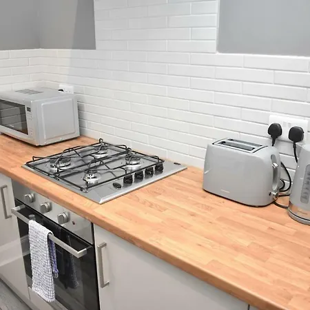 Chic & Modern 15 Minutes From Centre! Edimburgo