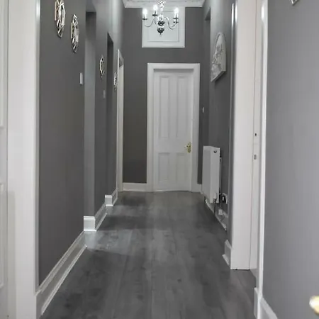 Chic & Modern 15 Minutes From Centre! Διαμέρισμα Εδιμβούργο