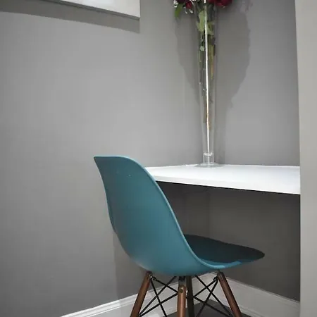 Apartamento Chic & Modern 15 Minutes From Centre! *