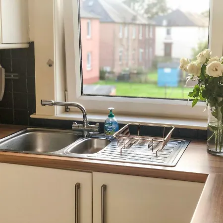 Cosy 2 Bed - Free Parking - Between City/airport إدنبرة