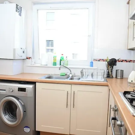 Convenient 2br Flat Close To The Royal Mile