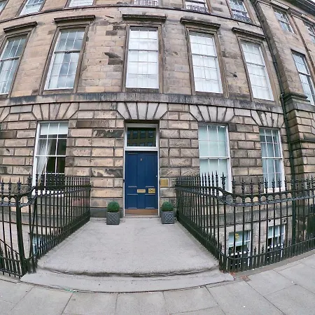 Escape To @ Albyn Place Daire *