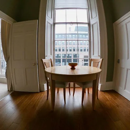 Escape To @ Albyn Place * Edinburgh