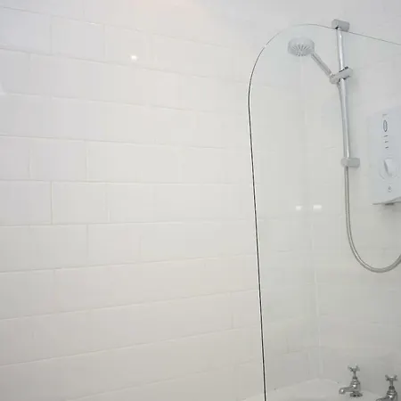 Bright And Newly Renovated 1br In Trendy Leith شقة *