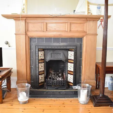 Spacious 2 Bedroom Flat In Lovely Stockbridge 爱丁堡
