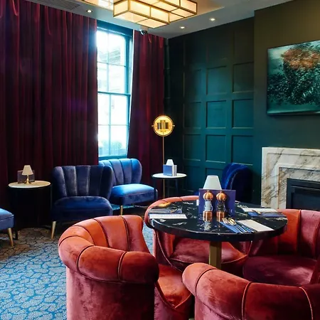 Le Monde Edinburgh