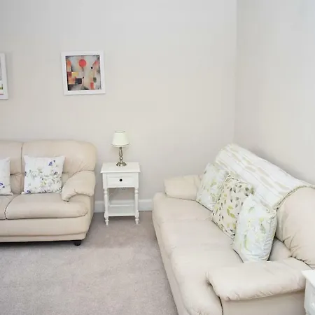 Wee Cosy 1br Flat 10 Minutes From City Center 公寓 *