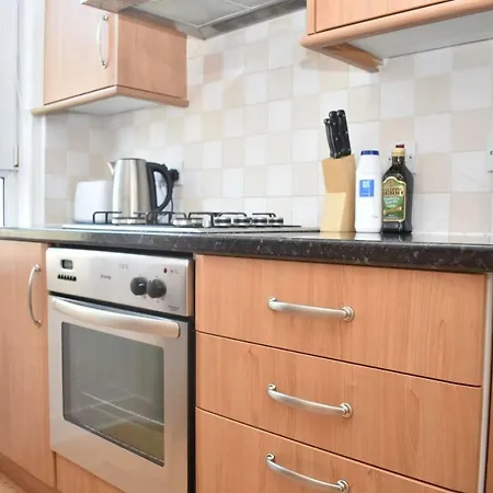 Wee Cosy 1br Flat 10 Minutes From City Center 公寓