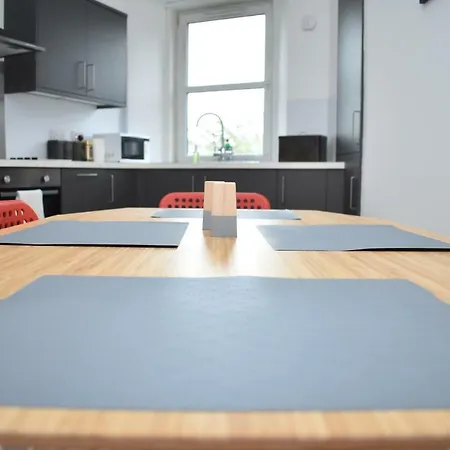 Bright And Cosy Flat In Urban Fountainbridge *
