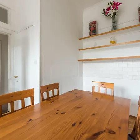 3 Bed Overlooking Meadows Park 公寓 爱丁堡