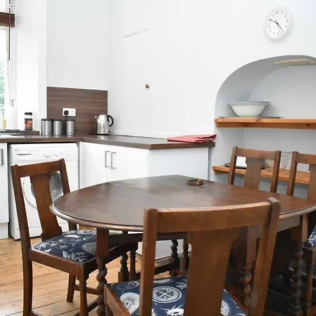2br Flat In Affluent Morningside * אדינבורו