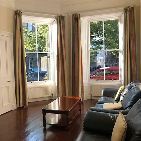 Traditional And Central Main Door House Apartment *