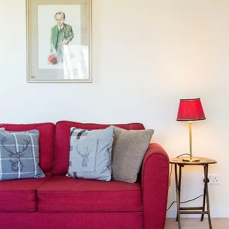 Scottish Stays - The Artworks 2 Bedroom * Edinburgh