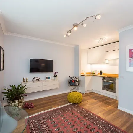 Scottish Stays - The Allanfield Apartment * Edinburgh