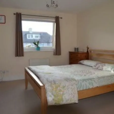Appartement Spacious 3br Great Links To City! + Lift Edinburgh