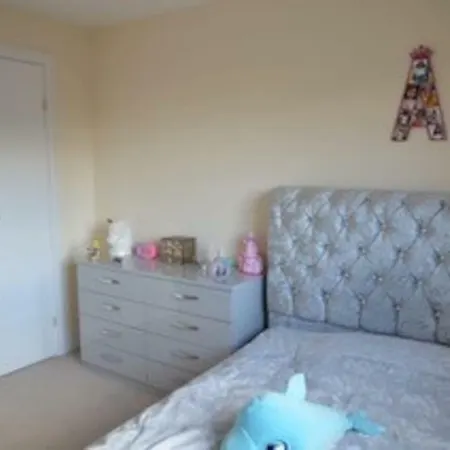 Spacious 3br Great Links To City! + Lift Edinburgh