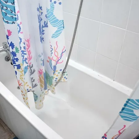 Διαμέρισμα Cosy And Quirky 10 Minutes From Centre!