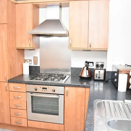Apartment Hawkhill 15 - Bright And Spacious With Secure Parking *