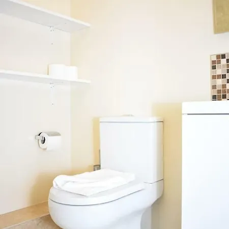 Two Bed City Centre With Private Parking * Εδιμβούργο