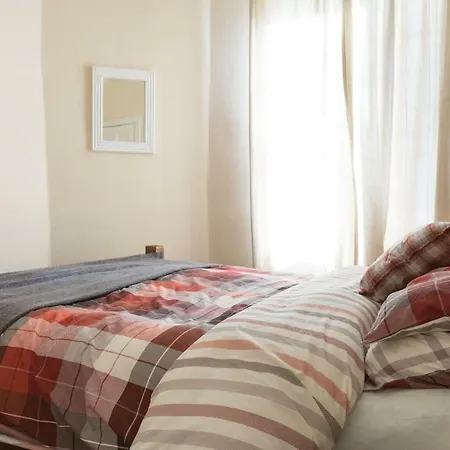 Apartment Fabulous Bright Central 2 Bed Flat - Great Value! Edinburgh