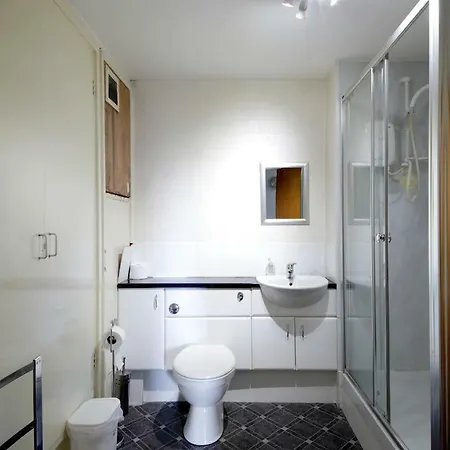 Homely 2br Apt In Residential Eastern *