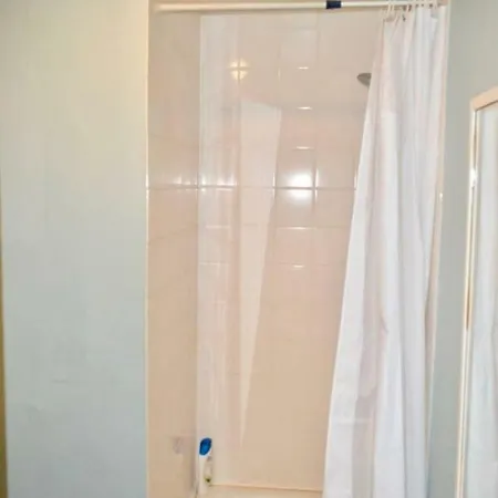 Bright & Spacious 1bd In Appartement *