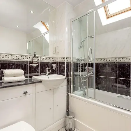 The Hopetoun Penthouse
