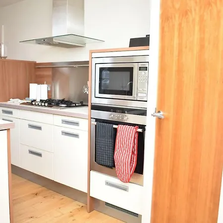 Modern And Bright Close To Princes St! * Εδιμβούργο