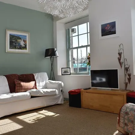 Castle Views In Spacious 2 Bed Georgian Flat Διαμέρισμα Εδιμβούργο