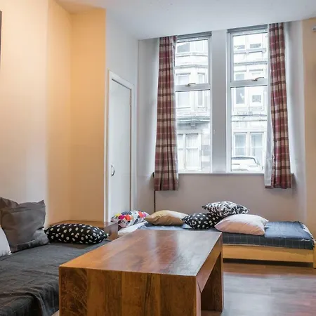 Edina * Bright City Centre Apartment