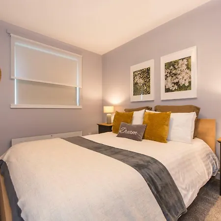 Scottish Stays - Top Floor In Broughton Road *