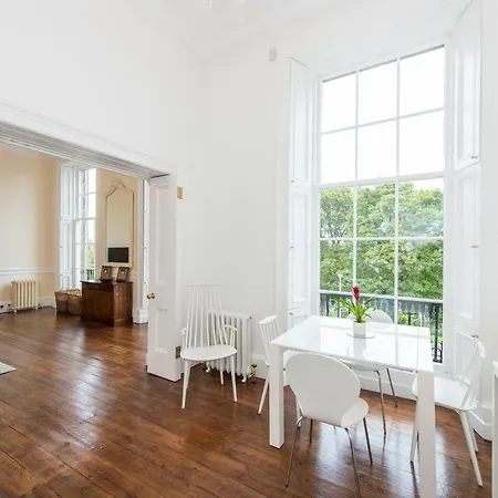 Apartment Scottish Stays - Luxurious In Royal Terrace *