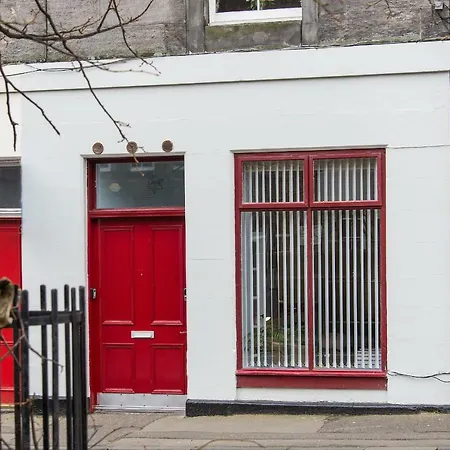 Scottish Stays - Main Door Studio In West Montgomery Place