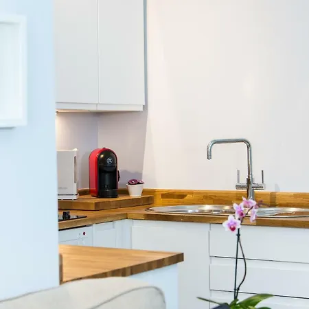 Scottish Stays - Main Door Studio In West Montgomery Place