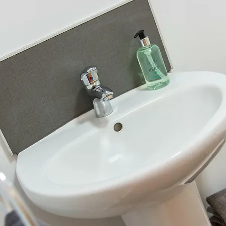 Scottish Stays - The Artworks 2 Bedroom