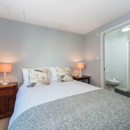 Scottish Stays - The Artworks 2 Bedroom *