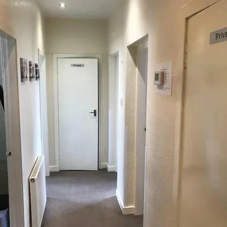 Crags View On The Royal Mile Edinburgh