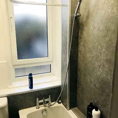 City Center - Budget Holiday Flat *