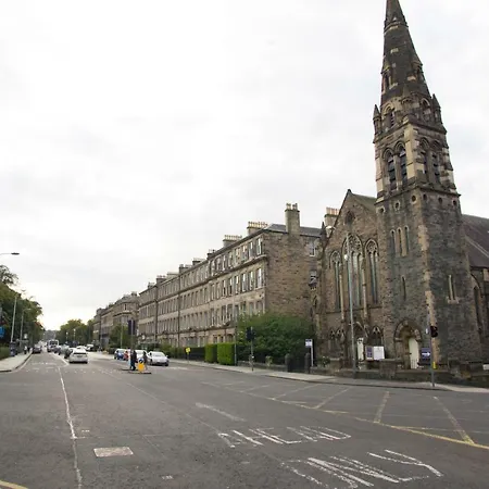 East Norton Place Apartment *