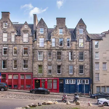 아파트 Spacious 2 Bed Next To Royal Mile & Waverley