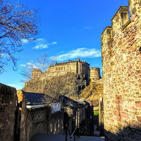 Anny's Place Grassmarket, Castle View Apartment