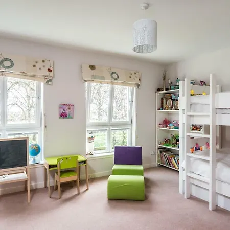 Holiday home Modern Family Town House In Trinity
