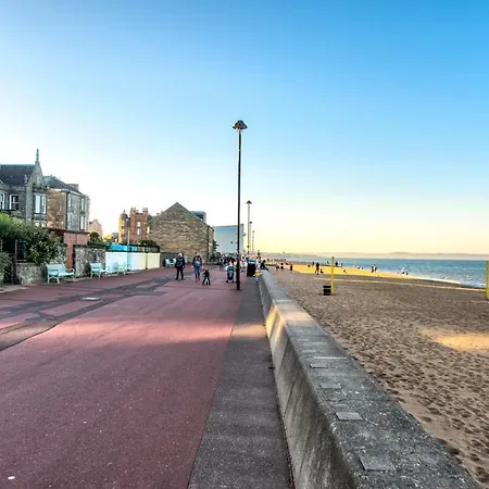 Fabulous Seaside - Sleeps 6, Free Wifi & Parking Apartamento