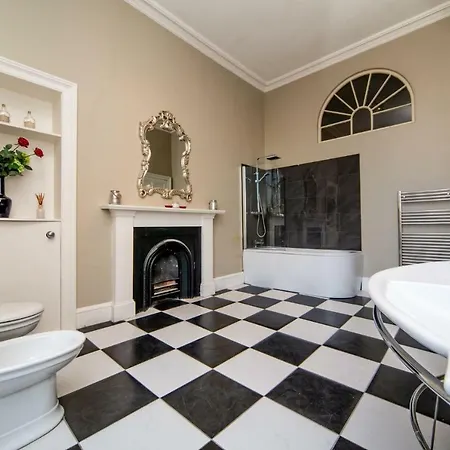 Dundas Street Georgian Townhouse * Edinburgh